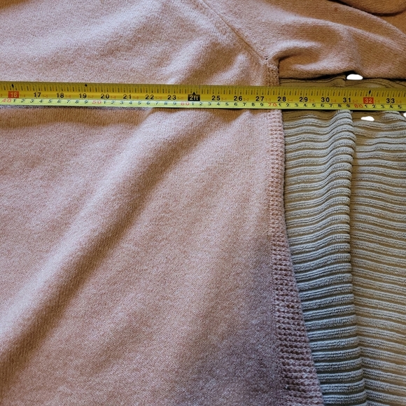 Plus size pink cowl turtleneck sweater size 3x - Picture 4 of 7